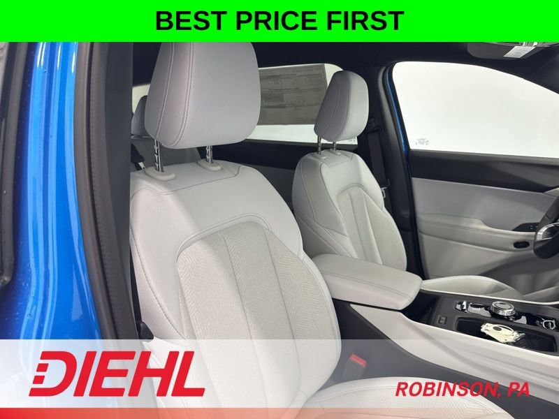 New 2026 Jeep Cherokee Laredo image 13