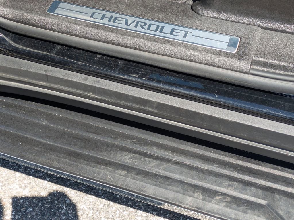 Used 2024 Chevrolet Tahoe LT RWD image 12