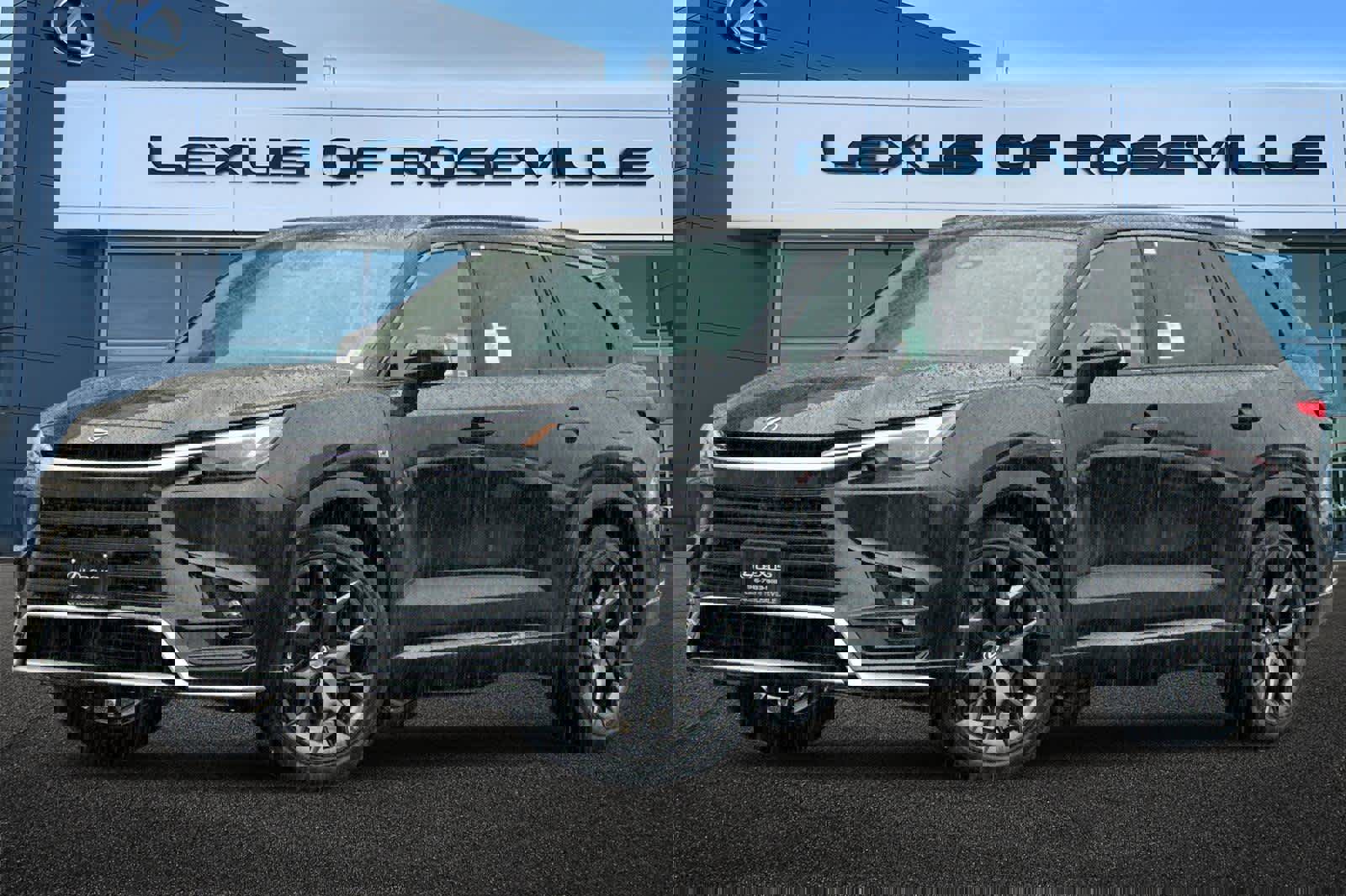 New 2026 Lexus TX 500h AWD image 1