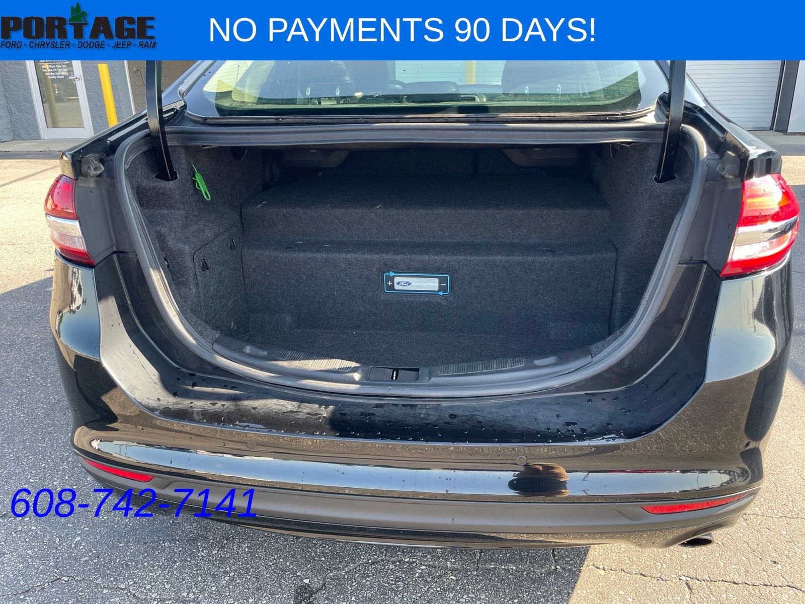 Used 2017 Ford Fusion Energi SE FWD image 7