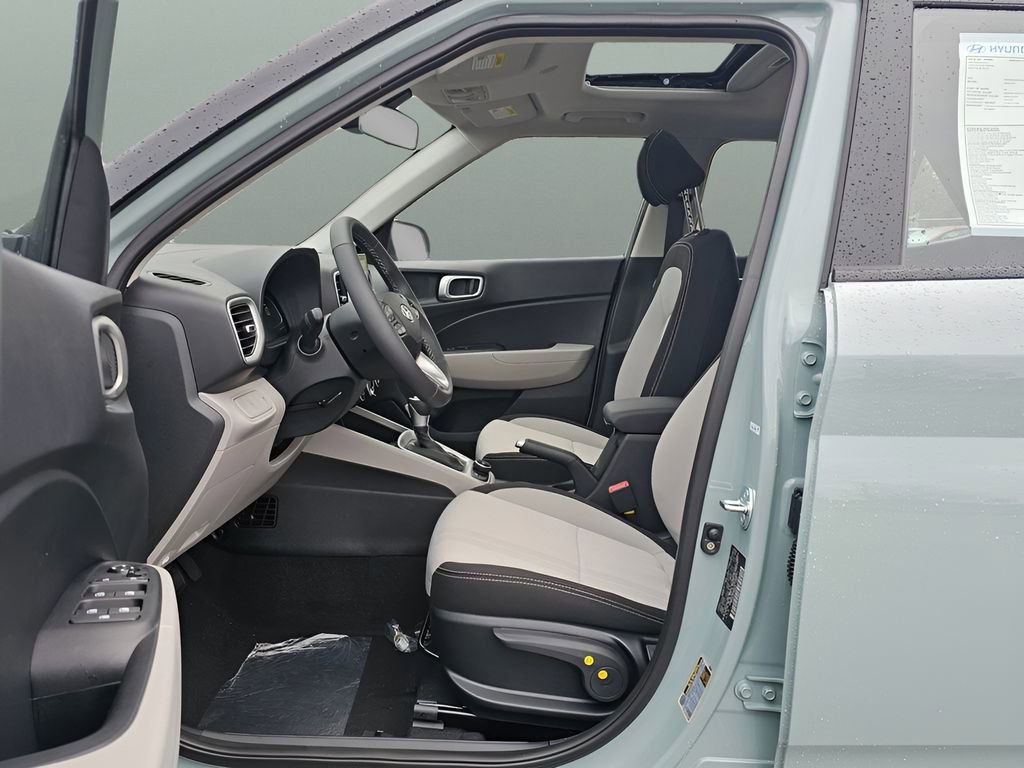 Used 2026 Hyundai Venue SEL image 15