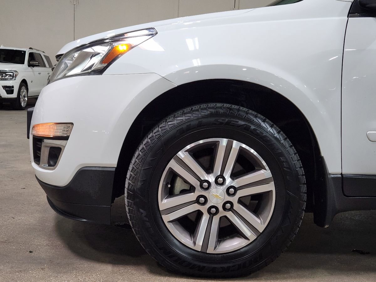 Used 2017 Chevrolet Traverse LT image 5