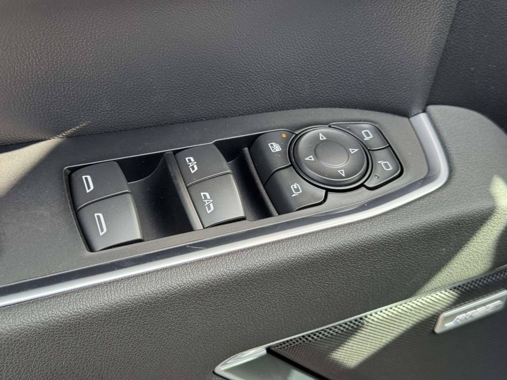 New 2026 Chevrolet Silverado 1500 LTZ w/ LTZ Premium Package AWD/4WD image 17