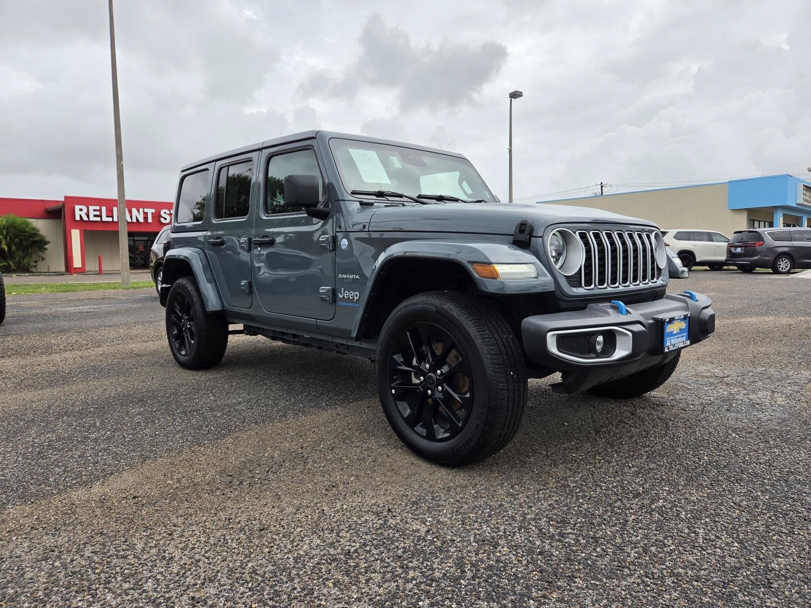 Used 2024 Jeep Wrangler Unlimited Sahara AWD/4WD image 7