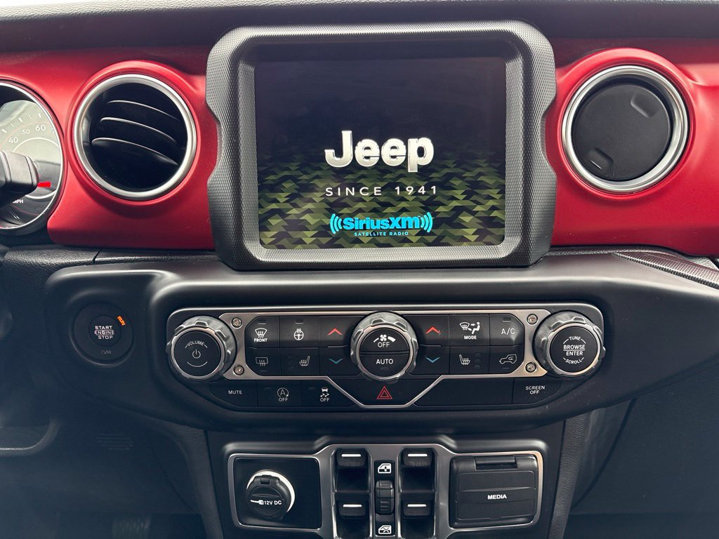 Used 2022 Jeep Wrangler Unlimited Rubicon w/ Dual Top Group AWD/4WD image 30