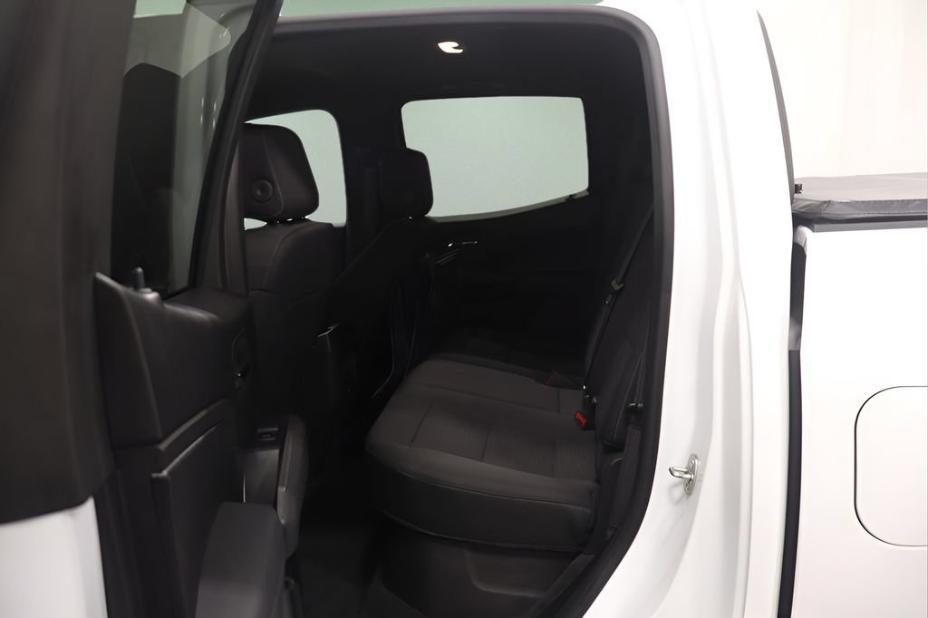 Used 2023 Chevrolet Colorado LT w/ LT Convenience Package II AWD/4WD image 14