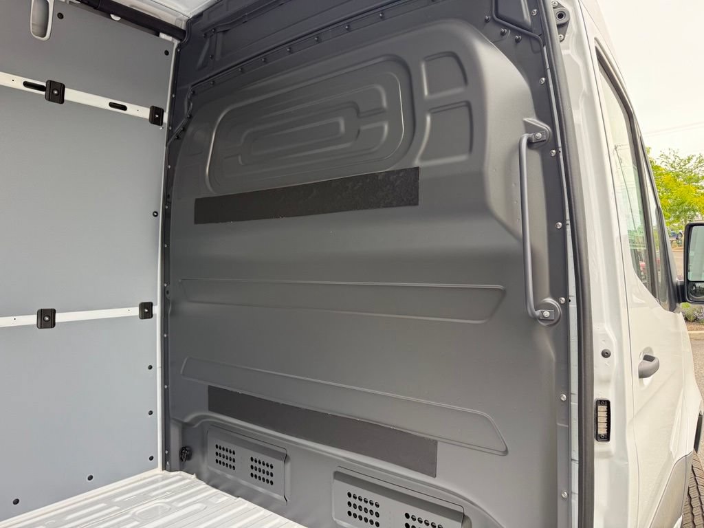 New 2026 Mercedes-Benz Sprinter 2500 image 12