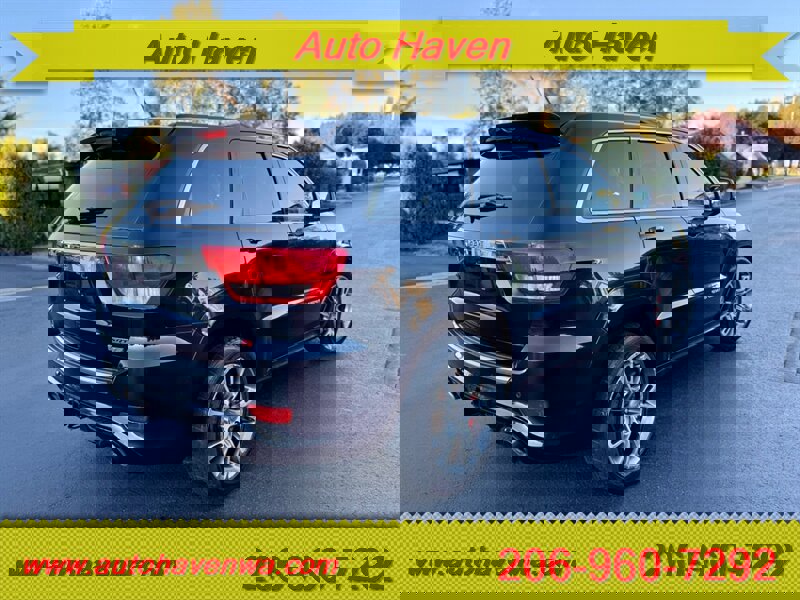 Used 2012 Jeep Grand Cherokee SRT8 w/ Luxury Group II image 5