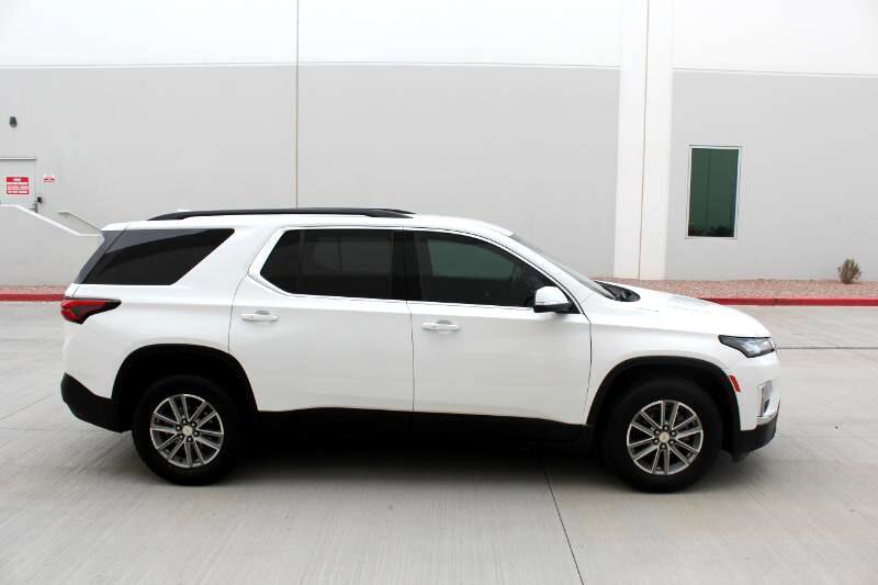 Used 2023 Chevrolet Traverse LT image 4