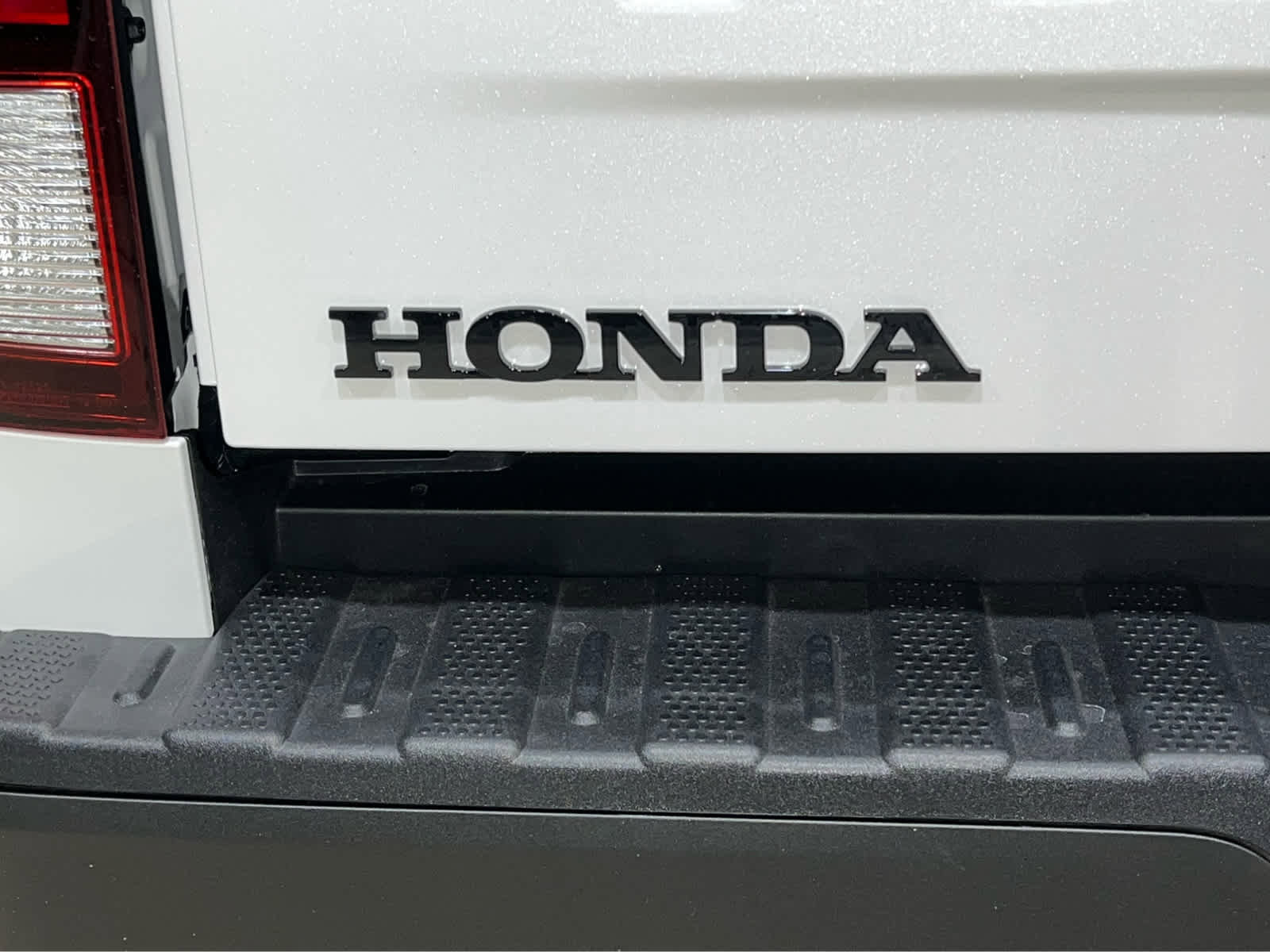 New 2026 Honda Ridgeline Black Edition image 8