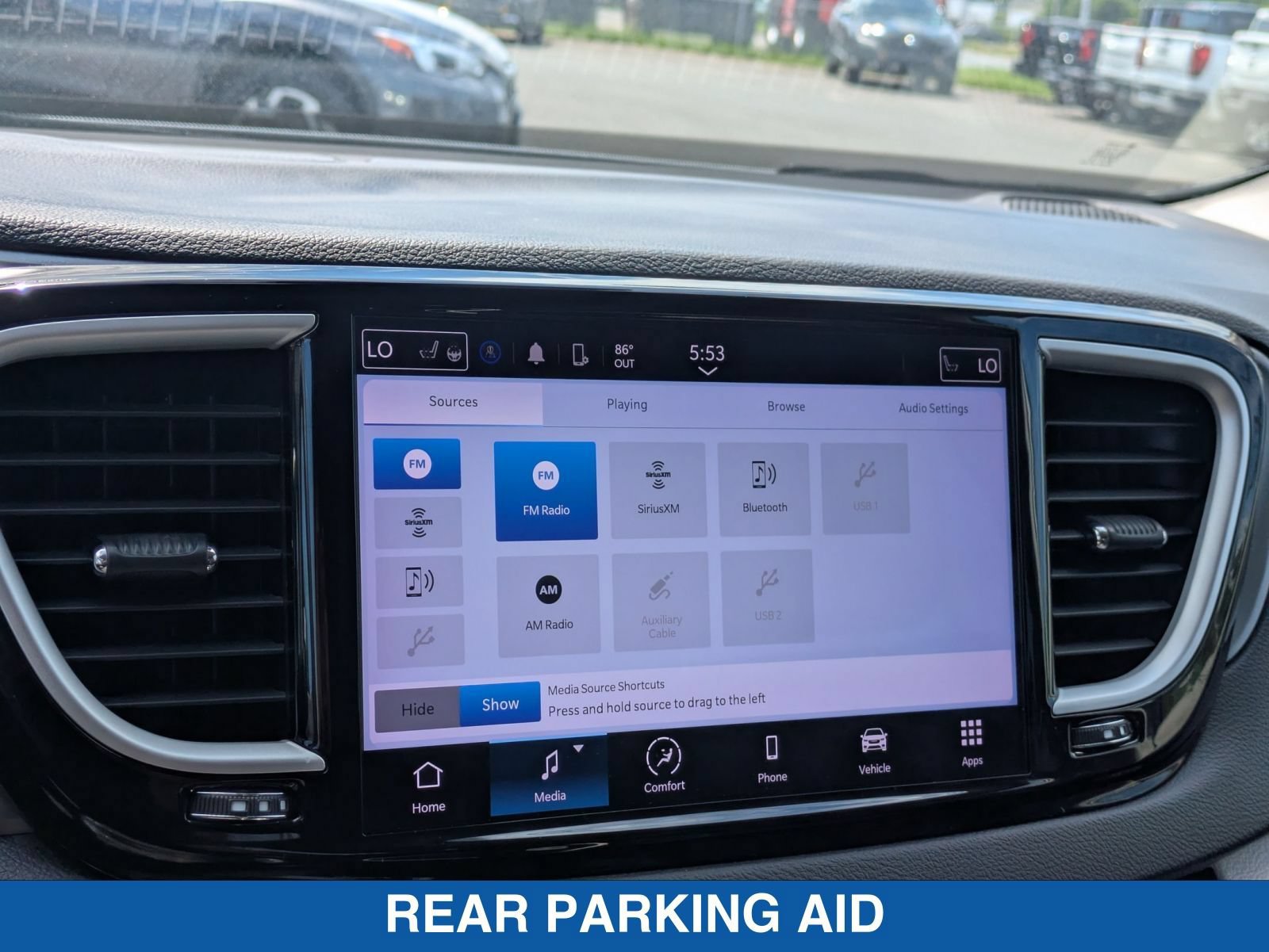 Used 2023 Chrysler Pacifica Touring-L FWD image 23