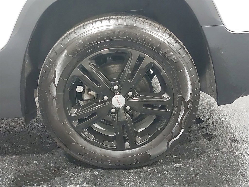 Used 2022 GMC Terrain SLE w/ Driver Convenience Package image 49