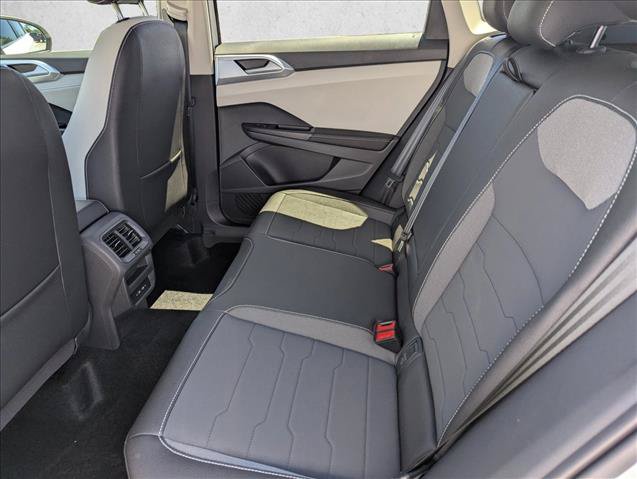 New 2026 Volkswagen Taos SE FWD image 24