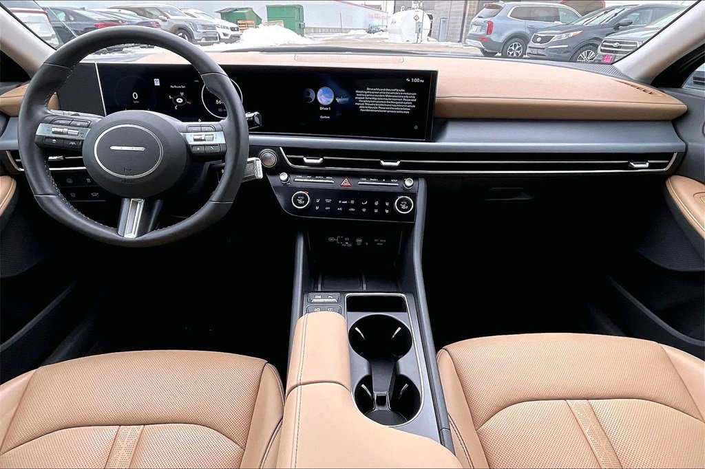 Used 2025 Hyundai Sonata Limited image 15
