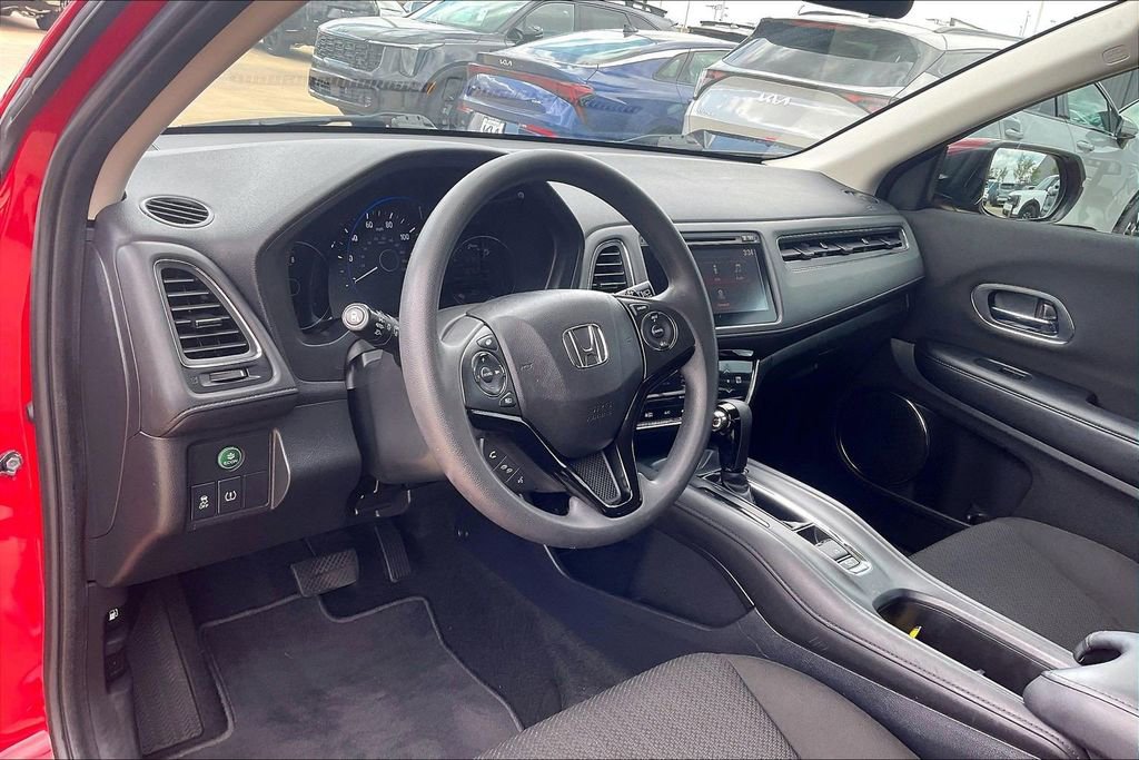 Used 2017 Honda HR-V EX image 13