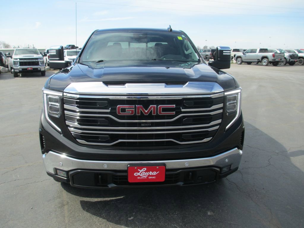 Used 2024 GMC Sierra 1500 SLT w/ SLT Premium Plus Package image 11