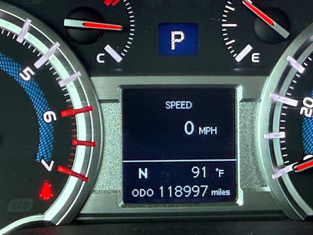 Used 2018 Toyota 4Runner Limited AWD/4WD image 20