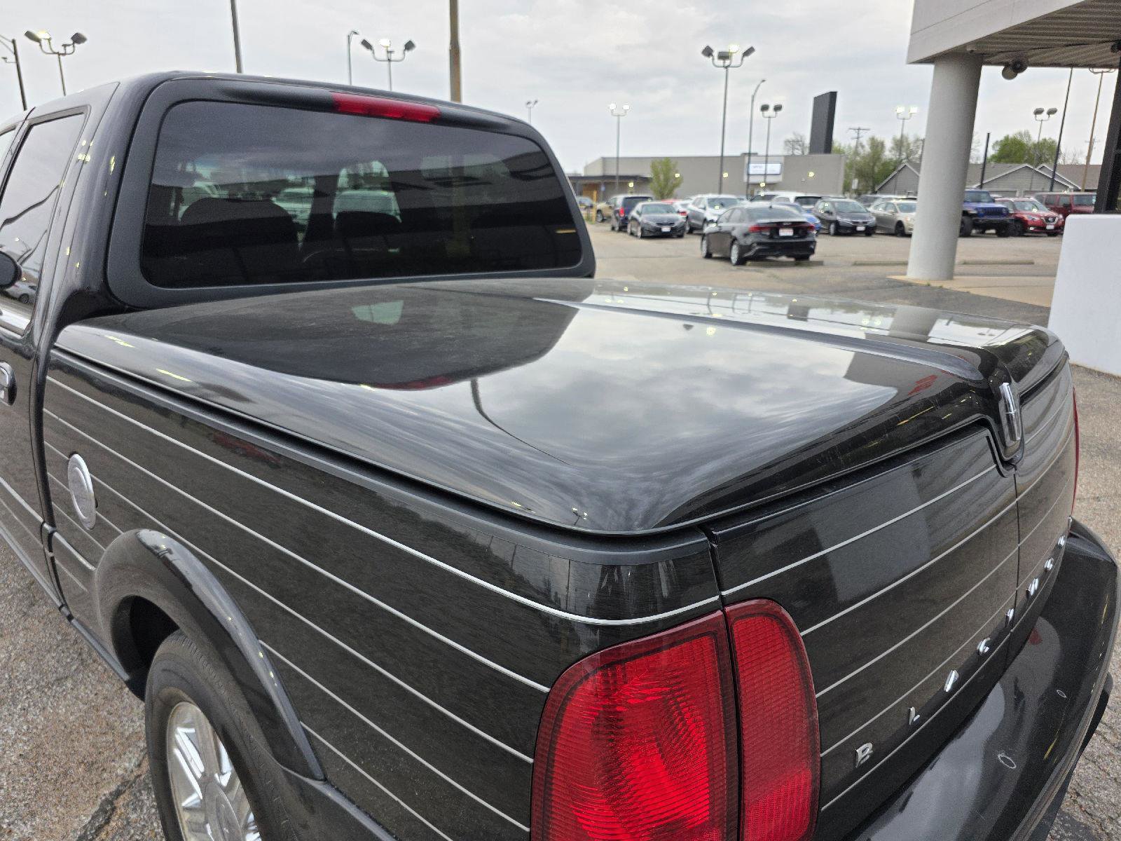 Used 2002 Lincoln Blackwood image 41