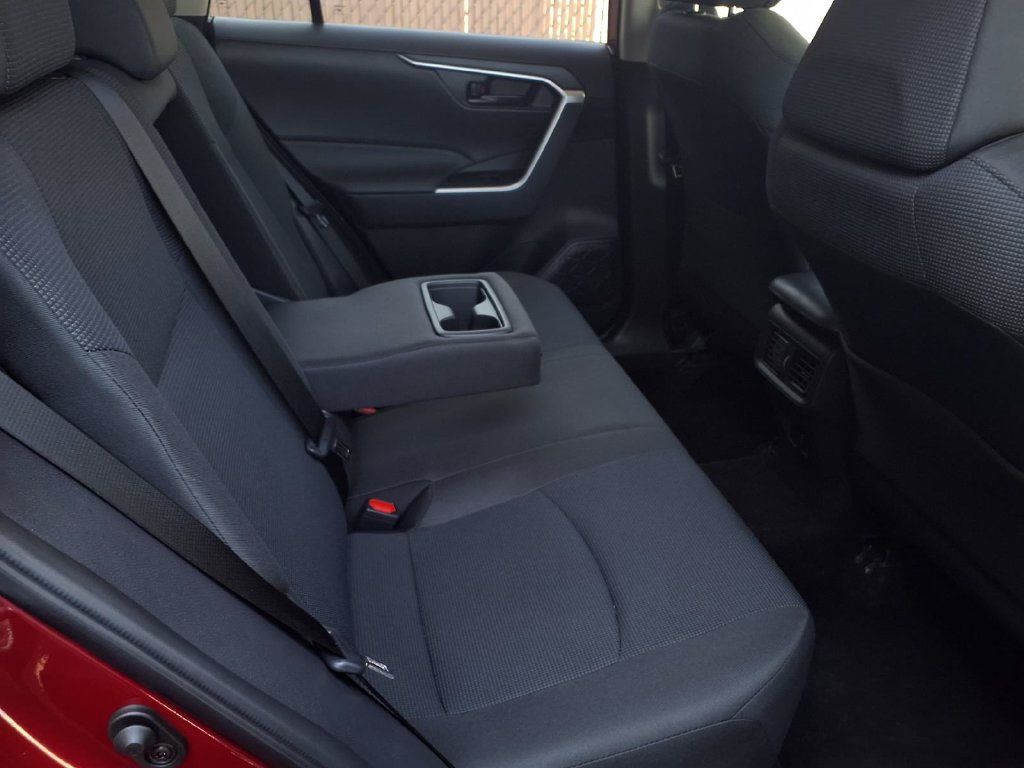 Certified 2025 Toyota RAV4 LE FWD image 34