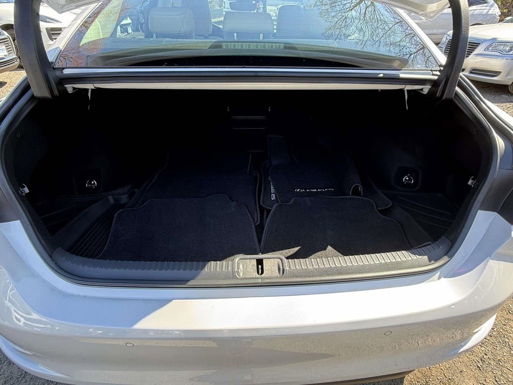 Used 2019 Lexus ES 350 w/ Premium Package image 11