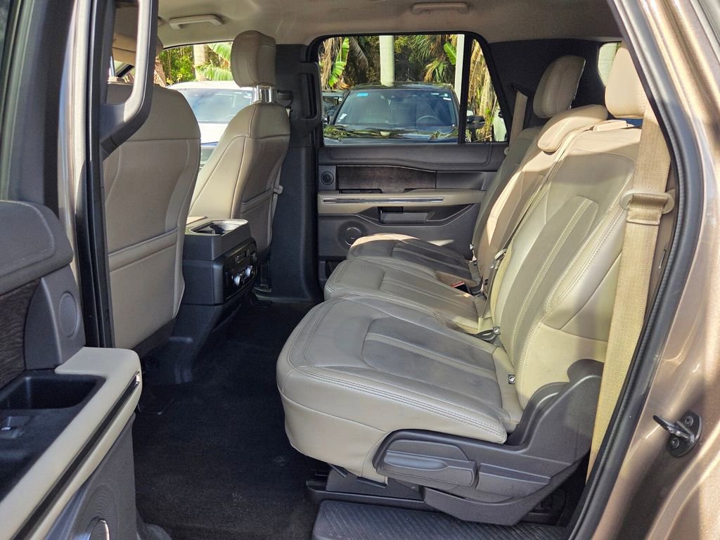 Used 2019 Ford Expedition Max Limited RWD image 10
