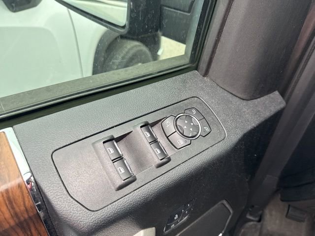 Used 2017 Ford F150 Lariat image 12