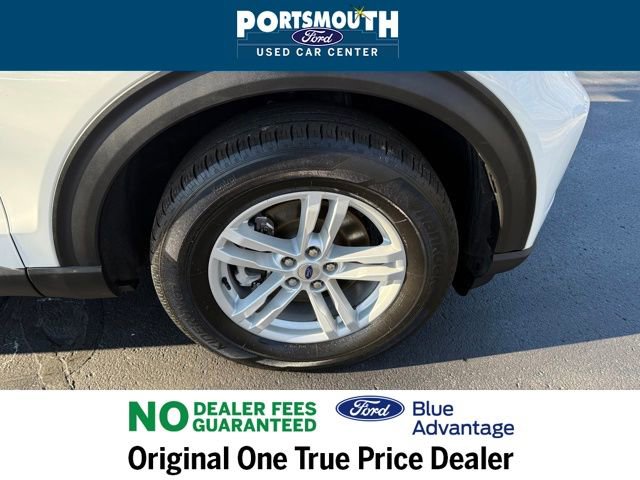Used 2022 Ford Explorer XLT w/ Equipment Group 202A image 40