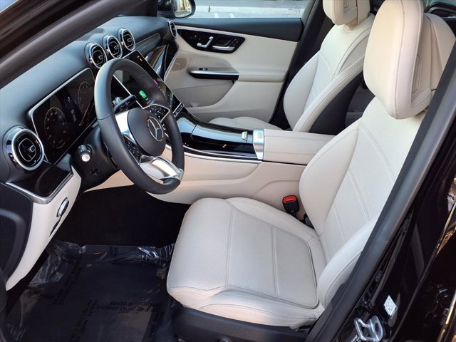 Used 2025 Mercedes-Benz GLC 300 image 15