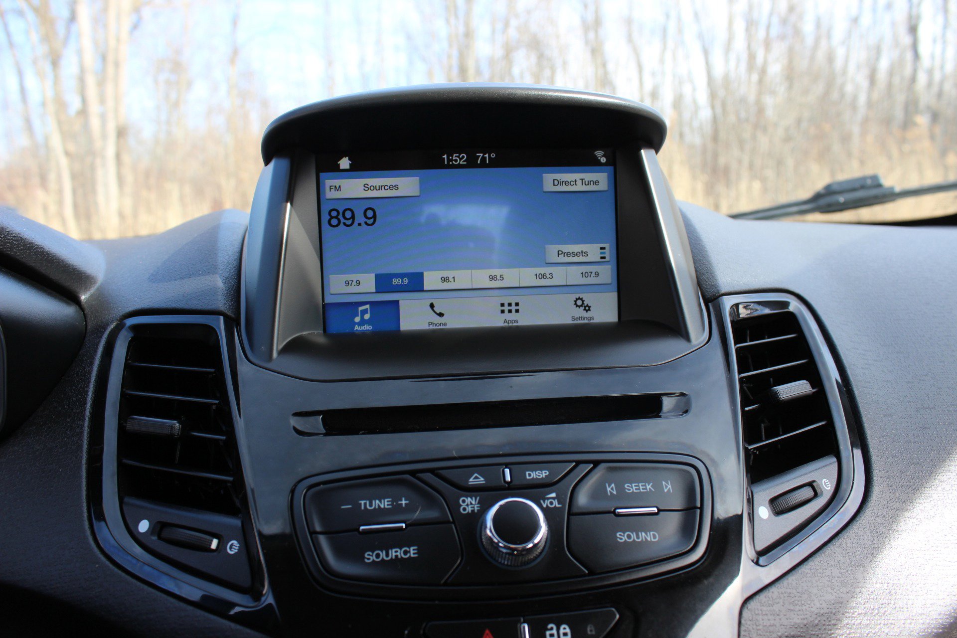 Used 2018 Ford Fiesta SE w/ Equipment Group 201A image 26