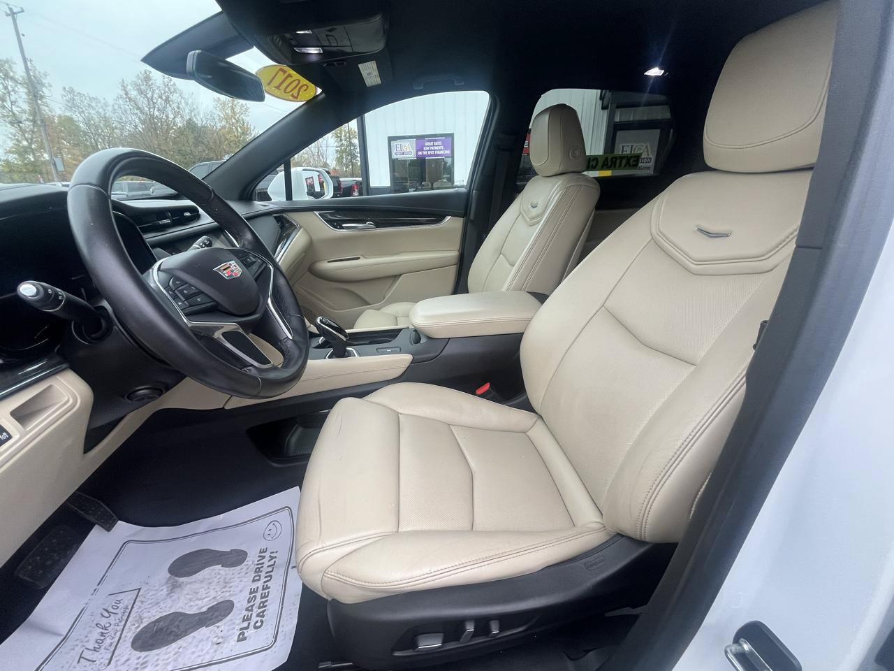 Used 2017 Cadillac XT5 FWD image 13