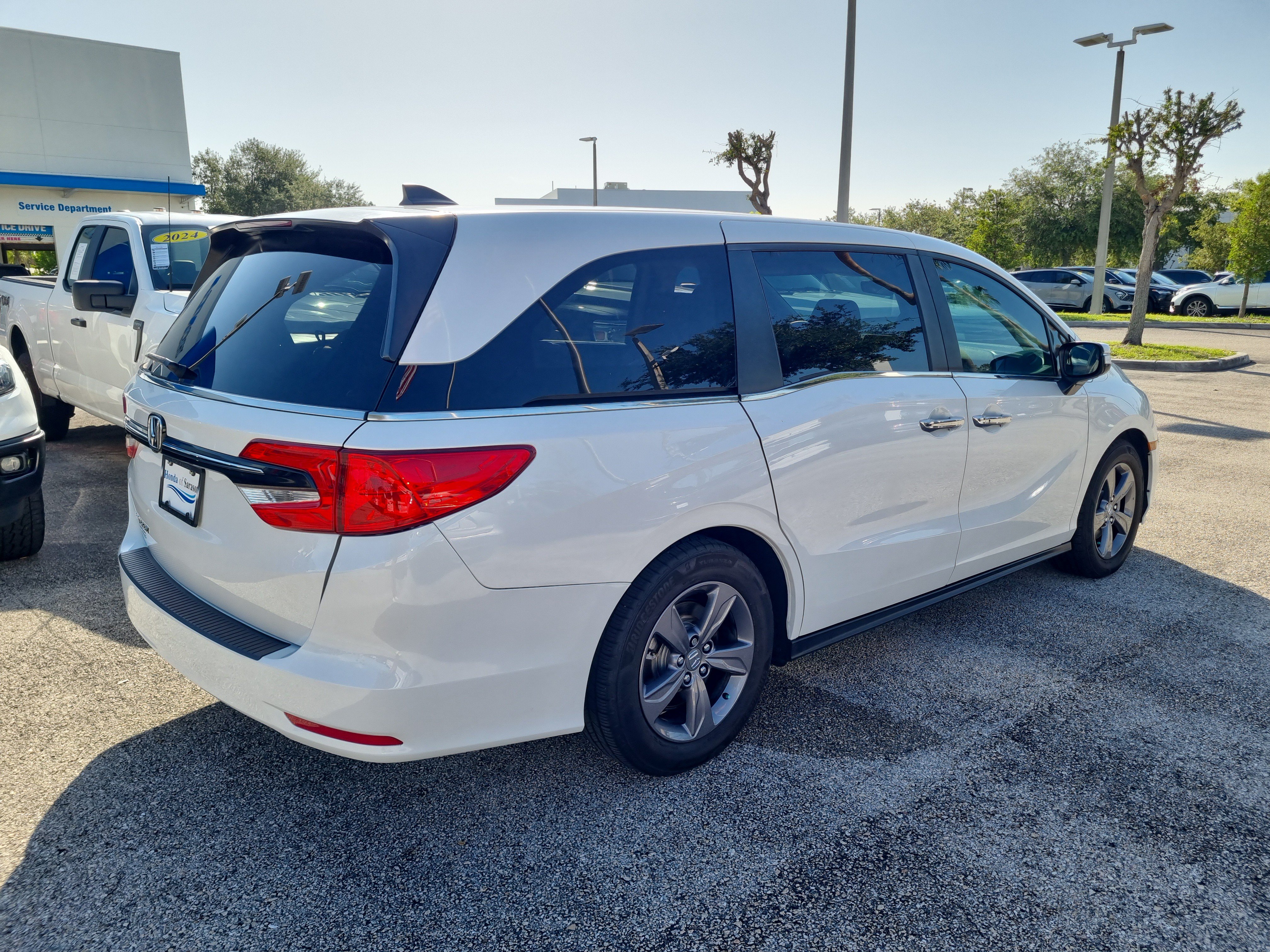 Used 2023 Honda Odyssey EX image 7