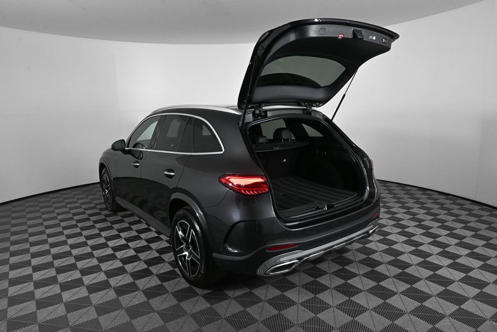 Certified 2025 Mercedes-Benz GLC 300 4MATIC image 31