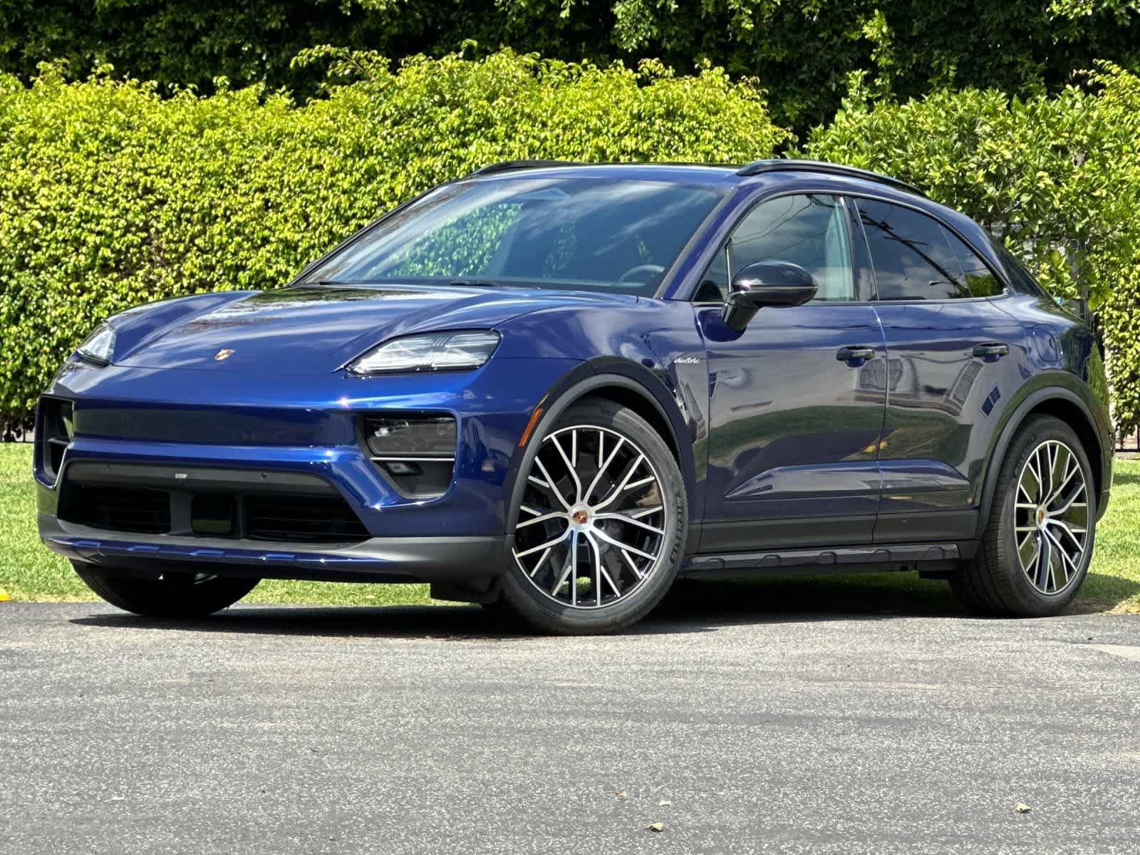 New 2026 Porsche Macan Electric RWD image 1