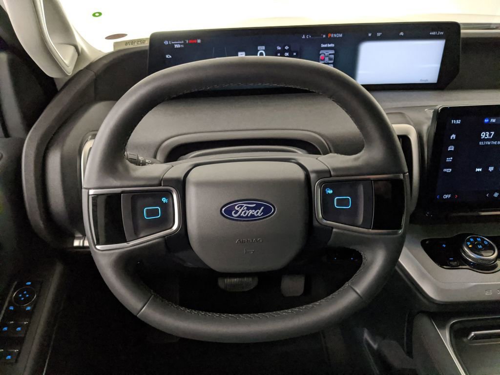 New 2025 Ford Expedition Active image 15