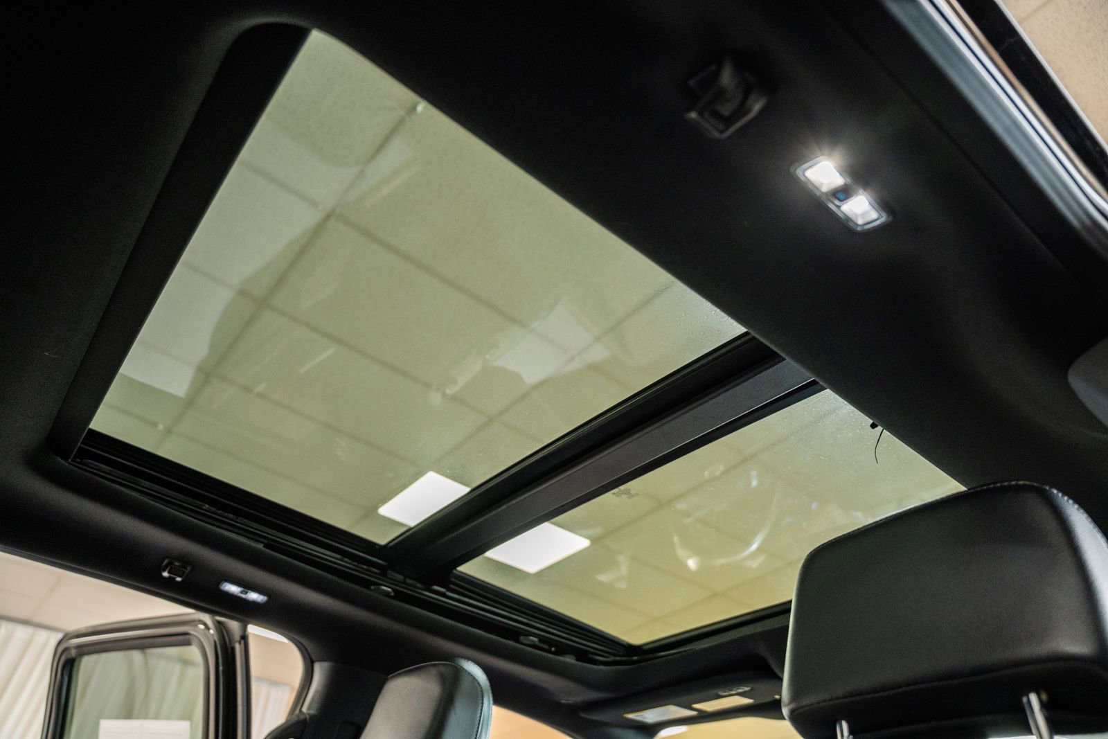 Certified 2023 Ford F150 Lariat w/ Equipment Group 502A High image 43