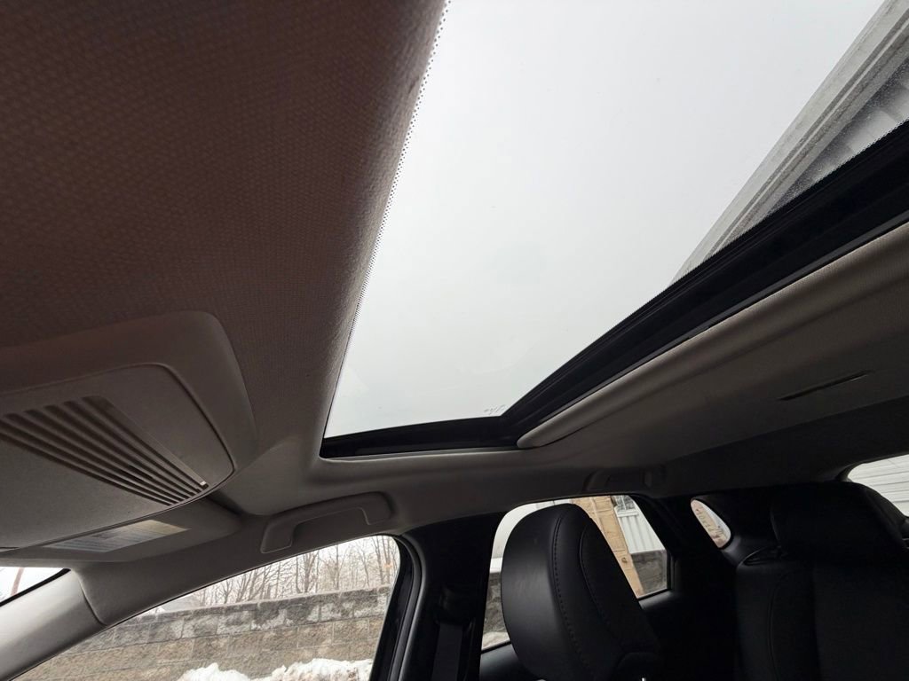 Used 2022 MAZDA CX-30 AWD 2.5 S w/ Premium Package image 23