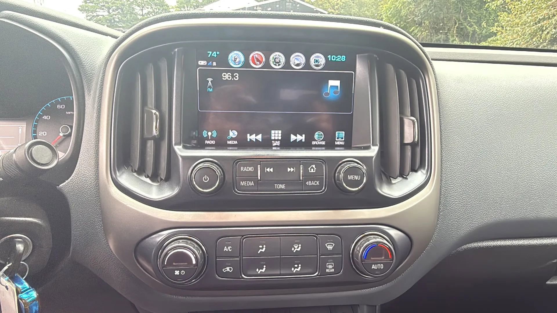 Used 2018 Chevrolet Colorado Z71 image 15