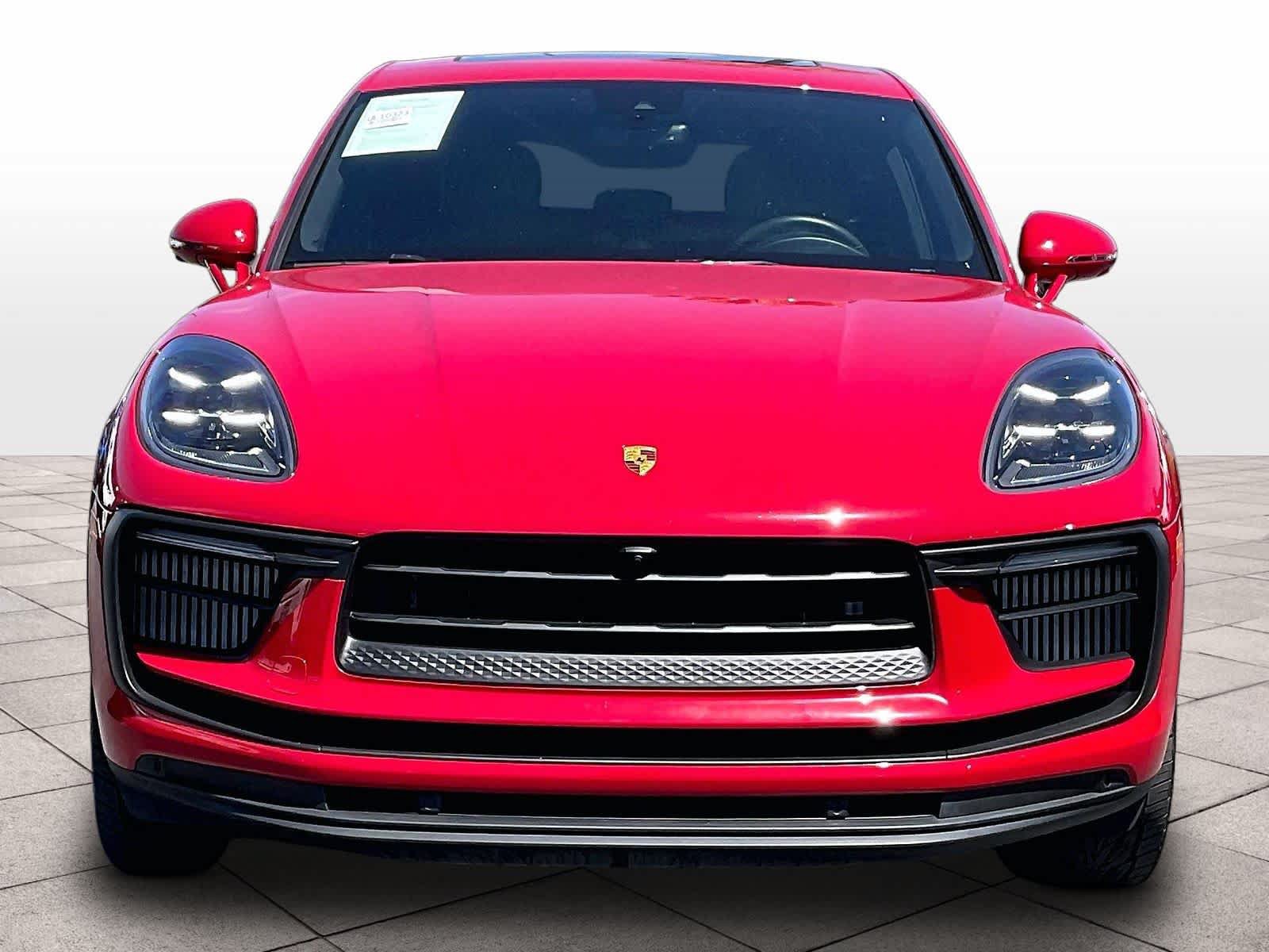 Used 2022 Porsche Macan S AWD/4WD image 3