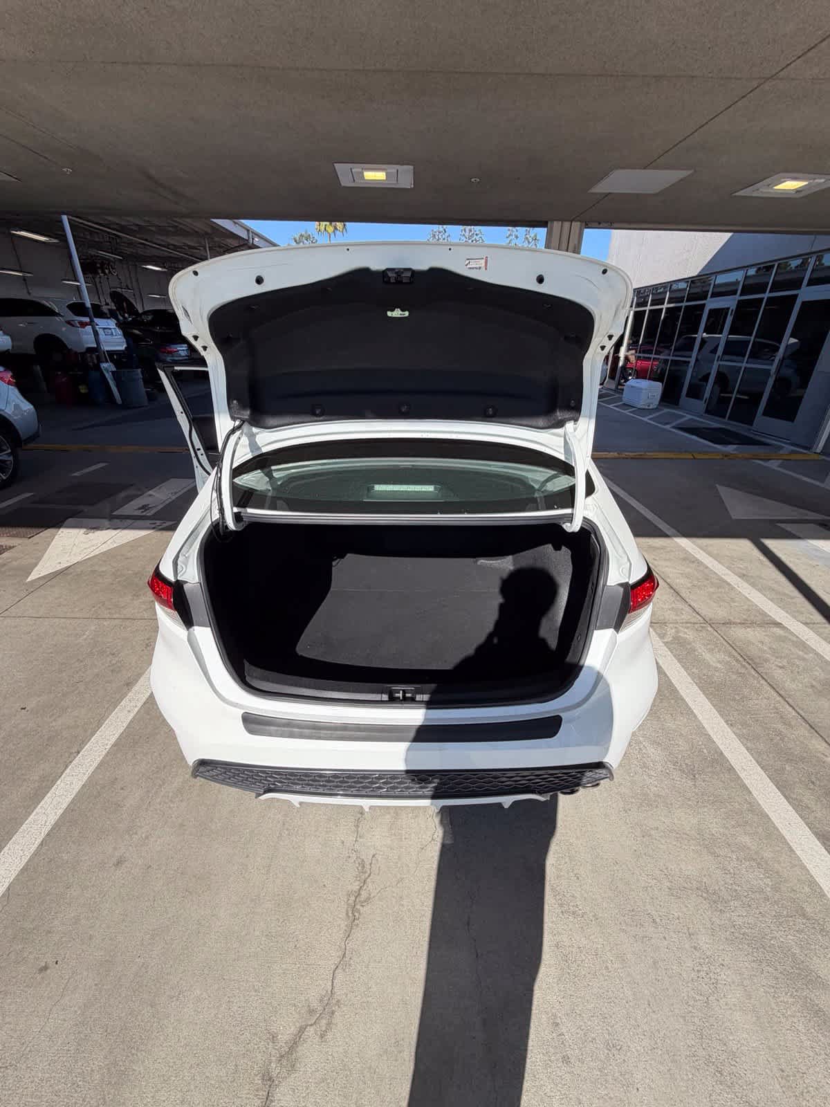 Used 2021 Toyota Corolla SE w/ Carpet Mat Package (TMS) FWD image 10
