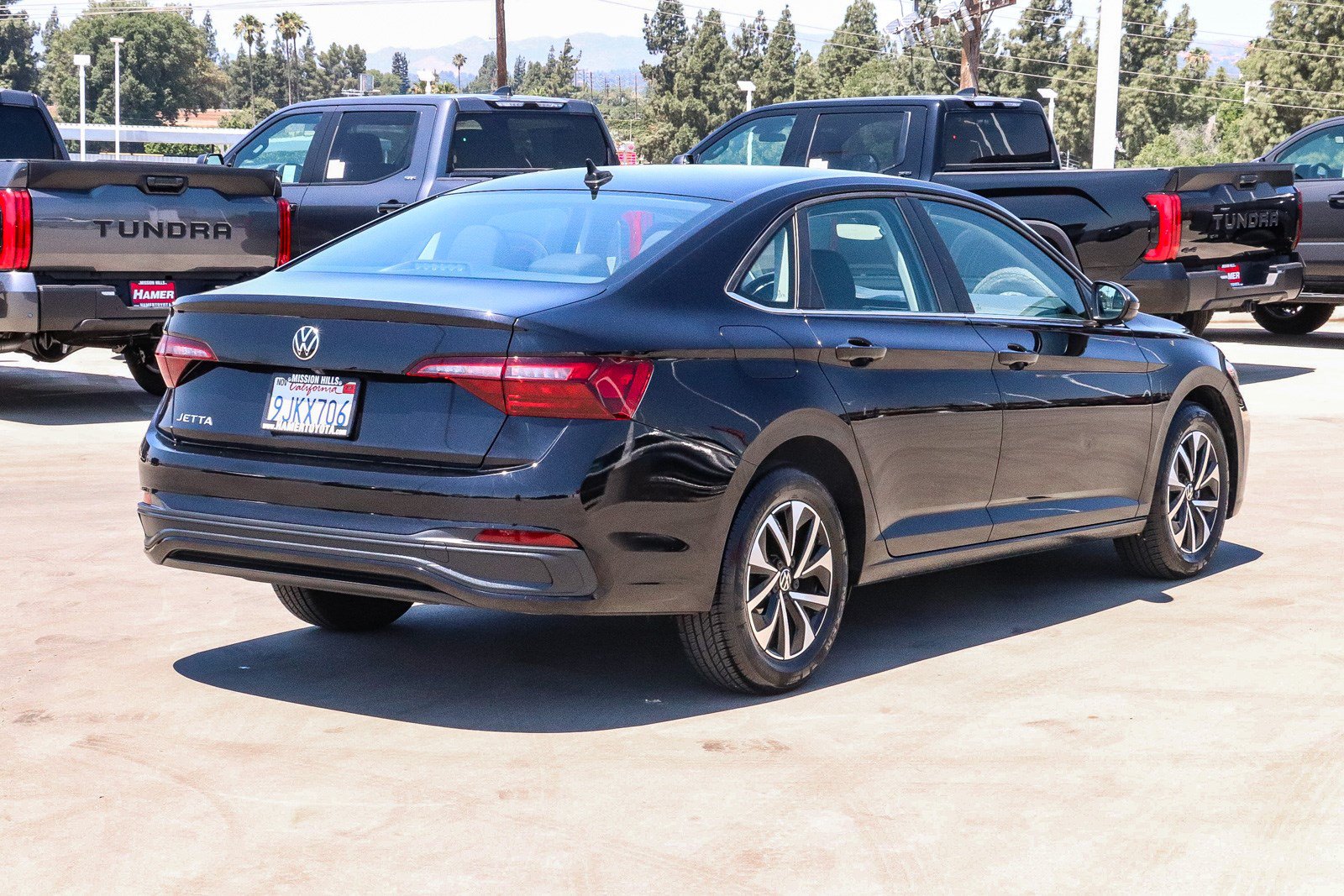 Used 2024 Volkswagen Jetta S FWD image 7