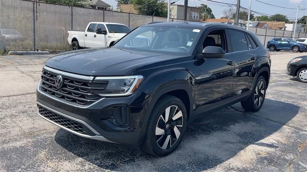 Used 2024 Volkswagen Atlas Cross Sport SE image 29