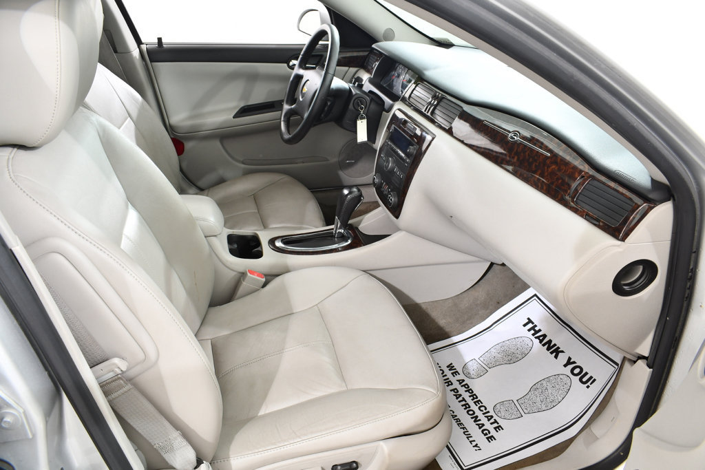Used 2012 Chevrolet Impala LTZ FWD image 10