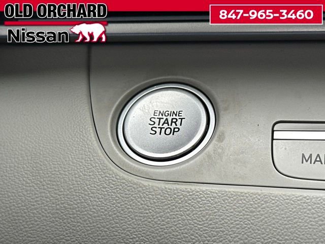 Used 2025 Hyundai Elantra Limited FWD image 17