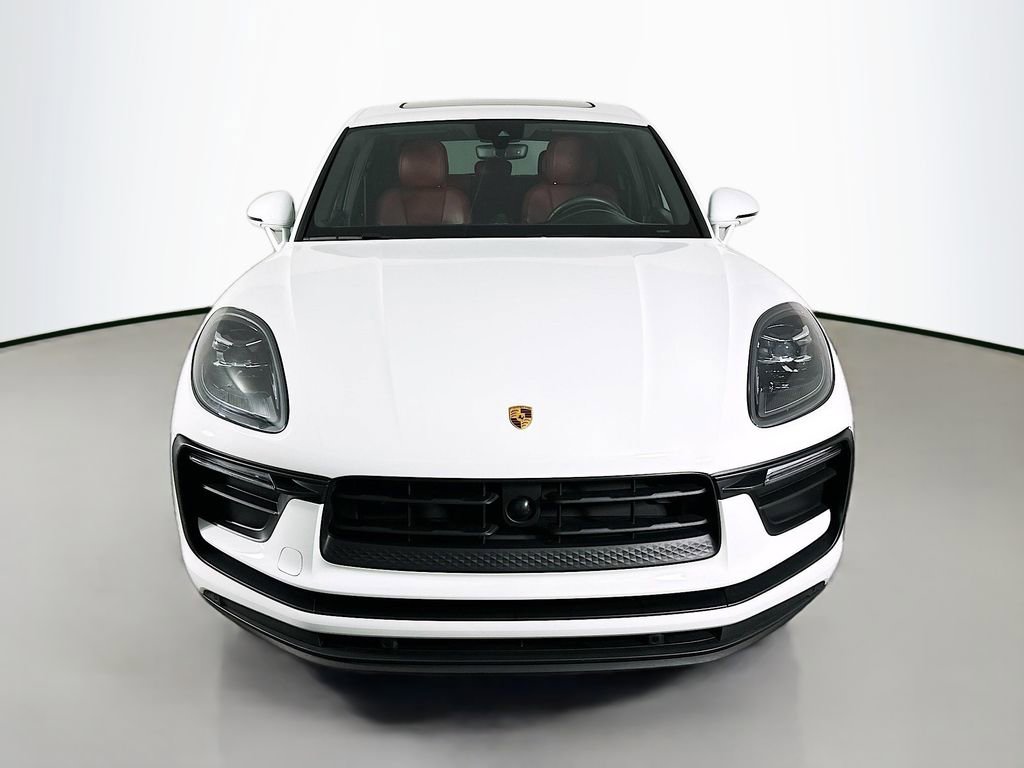 Certified 2023 Porsche Macan AWD/4WD image 6