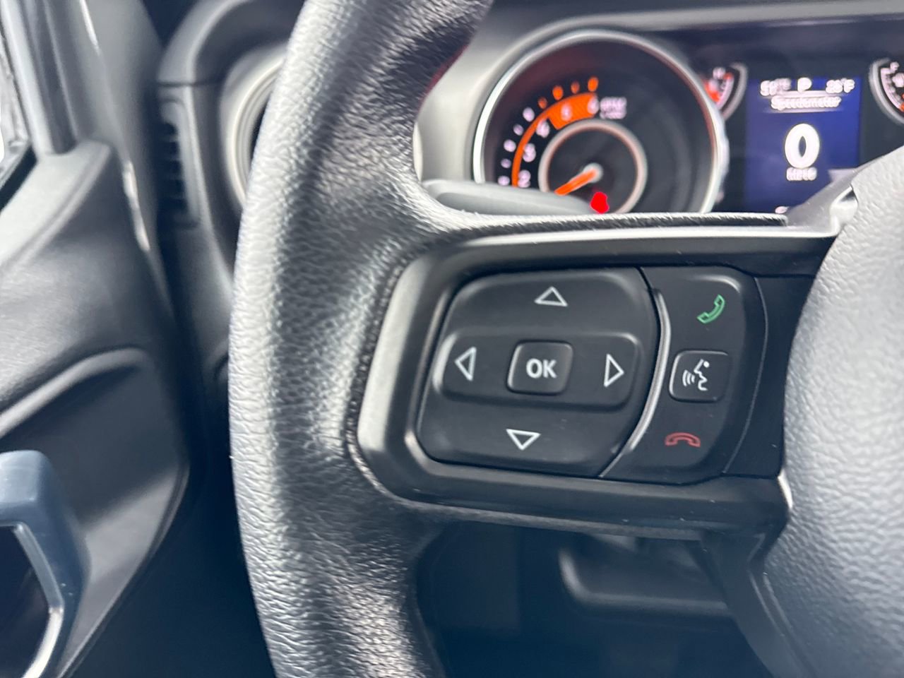 Used 2022 Jeep Gladiator Sport image 28