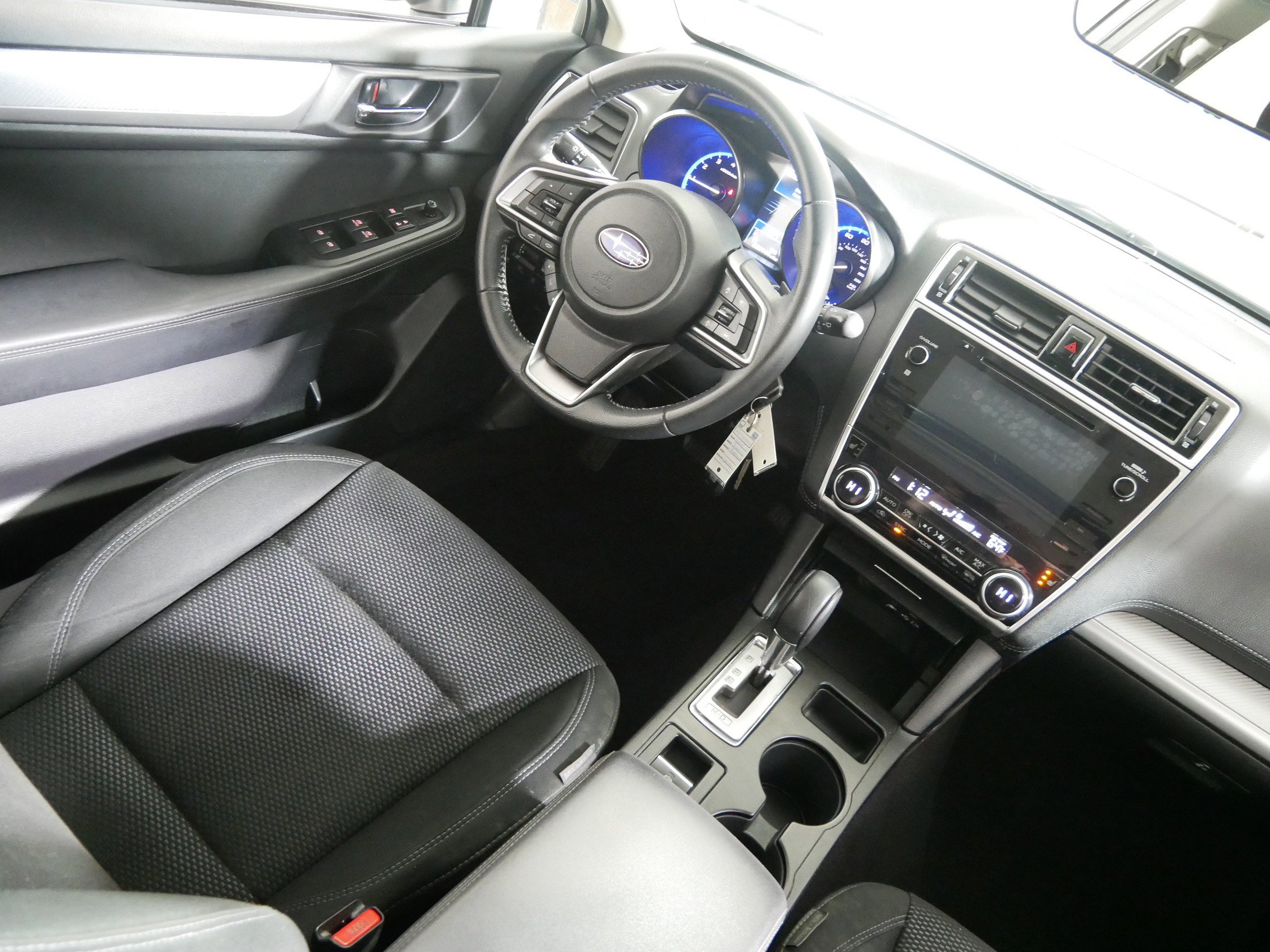 Used 2019 Subaru Outback 2.5i Premium image 9