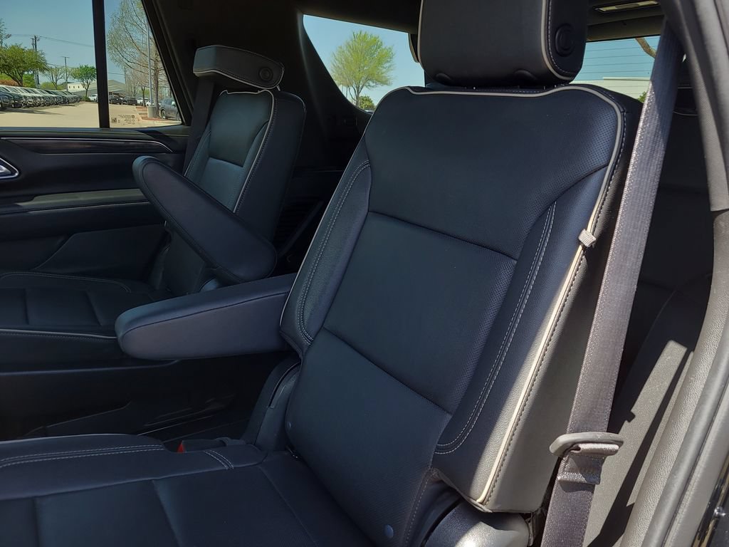 Used 2023 GMC Yukon SLT RWD image 11