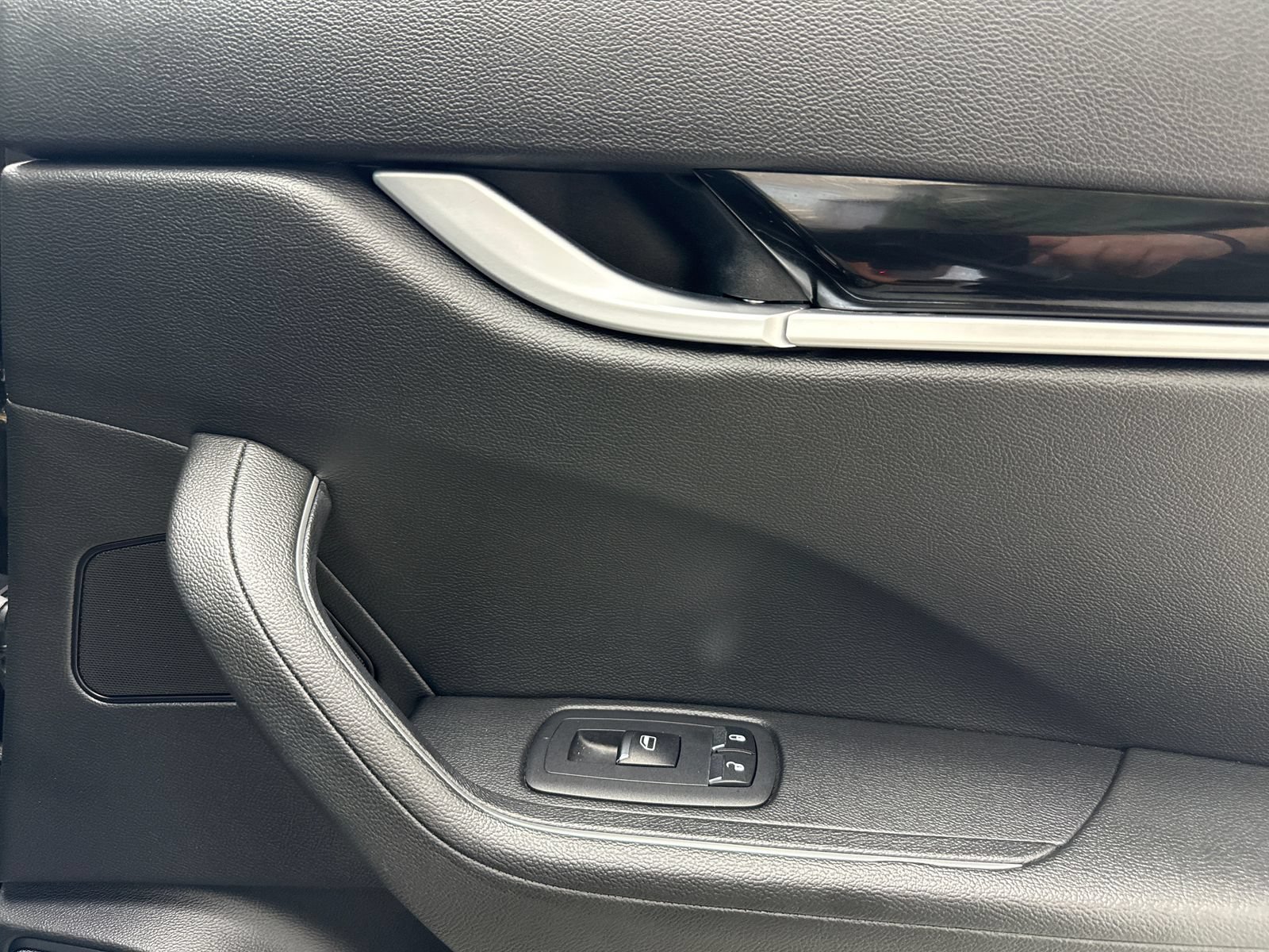 Used 2019 Maserati Levante AWD/4WD image 48