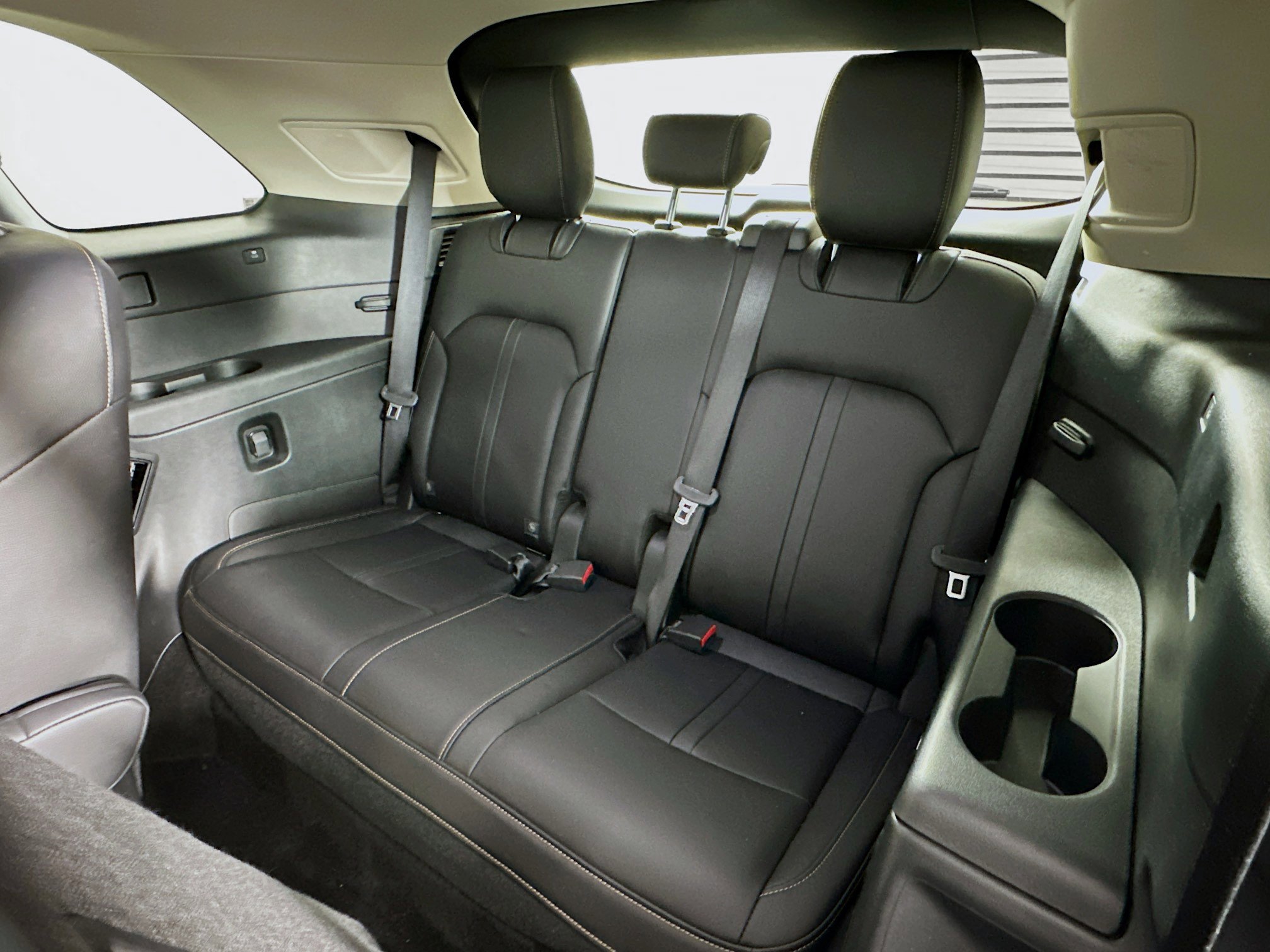 Used 2025 MAZDA CX-90 3.3 Turbo w/ Premium Sport Pkg image 30