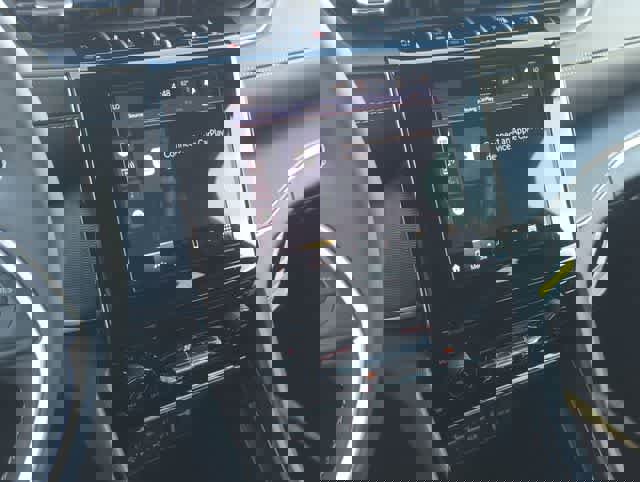 Used 2025 Jeep Grand Cherokee Laredo image 27